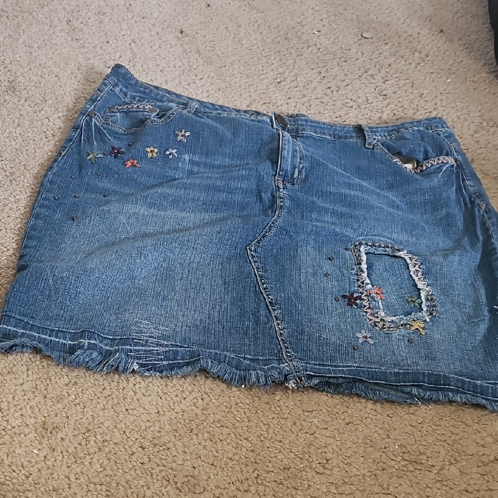 Floral Embroidered Denim Mini Skirt